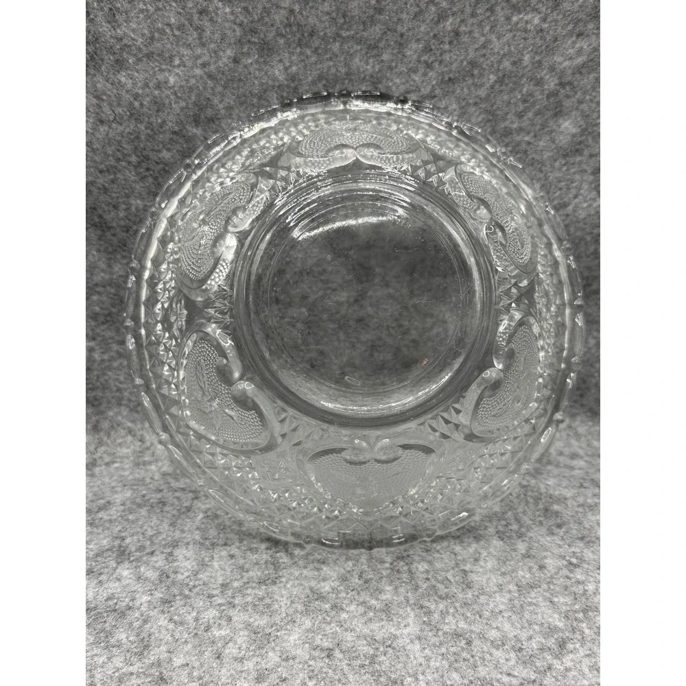 Vintage Clear Pressed Glass Heart Fleur De Lis Scalloped Beaded Edge 7 Inch Bowl